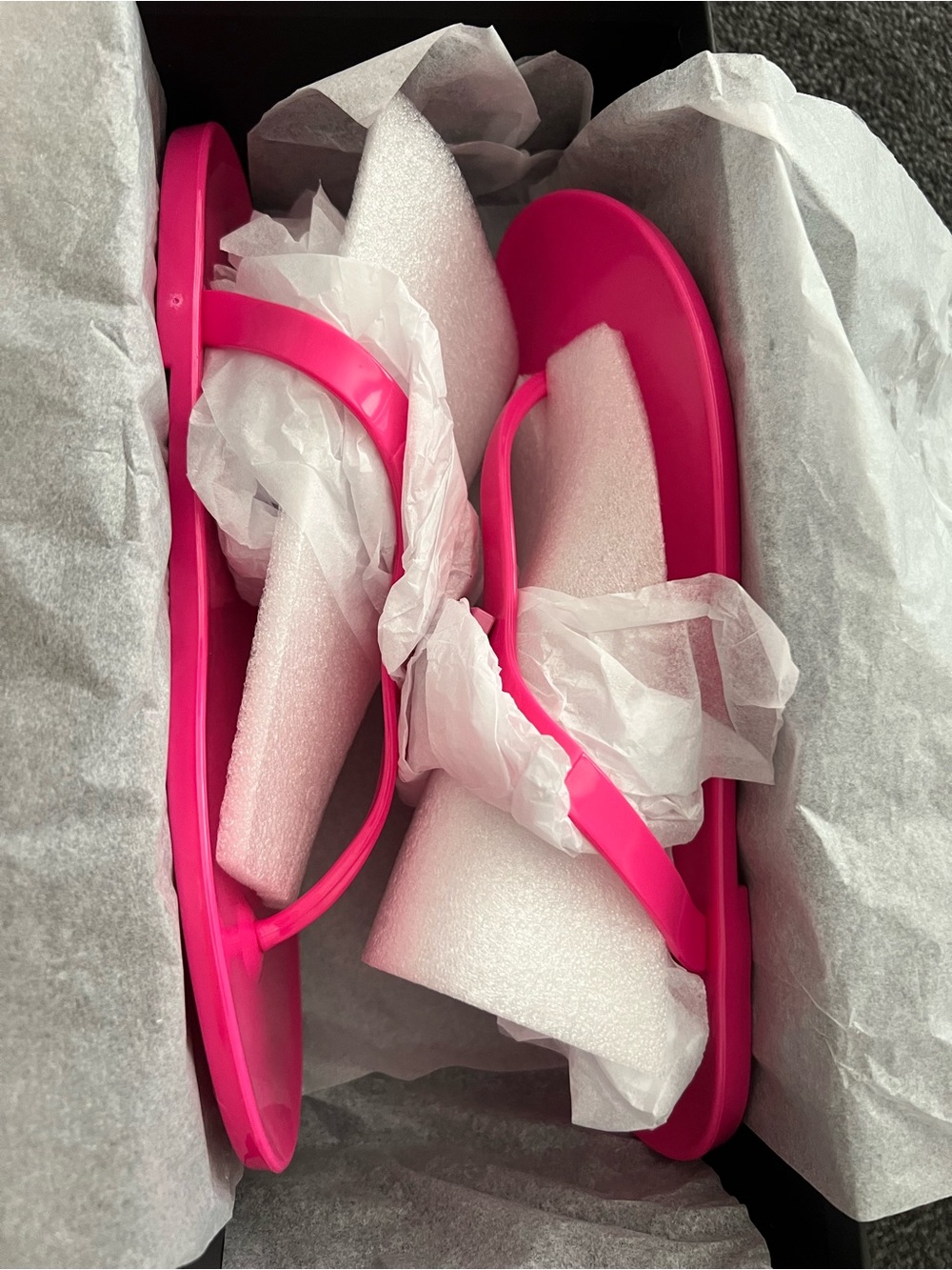 Kurt Geiger Neon Pink Brixton Jelly Sandal Flip Flops Women’s Size 8 NIB - Picture 4 of 7